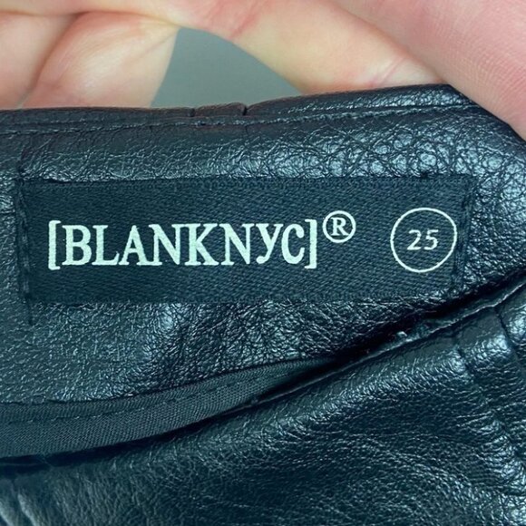 NWT Blank NYC Faux Leather Moto Zipper Mini Skirt Black Size 25 or XS Biker Boho - Picture 5 of 12